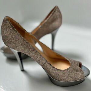 Marc Fisher Women’s Silver Sparkly Peep Toe 4” Heel Stiletto Size 9.5